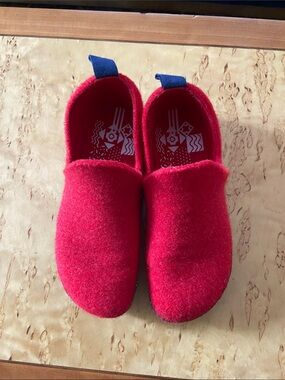 Red Felt Slip-On Slippers